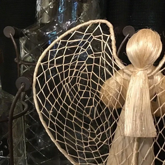 Vintage Straw angel. 9” tall. - Picture 8 of 9